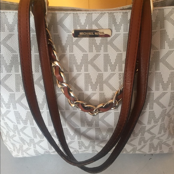 😊😊😊😊😊😊SOLD😊😊😊Michael Kors women tote bag - Picture 4 of 8